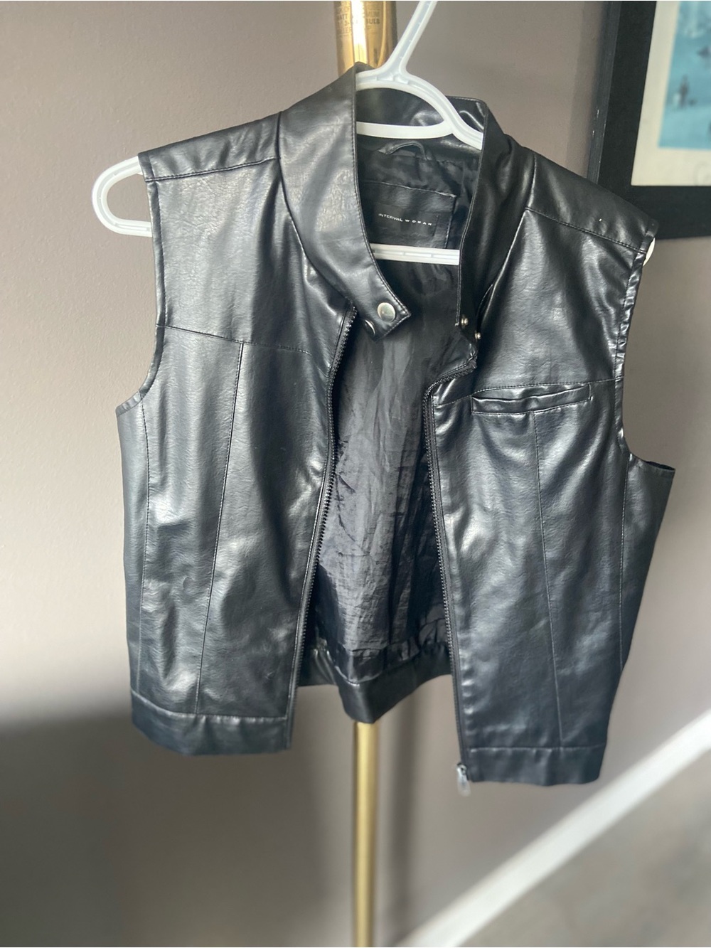 Black Leather Sleeveless Moto Vest - Women Jackets & Coats